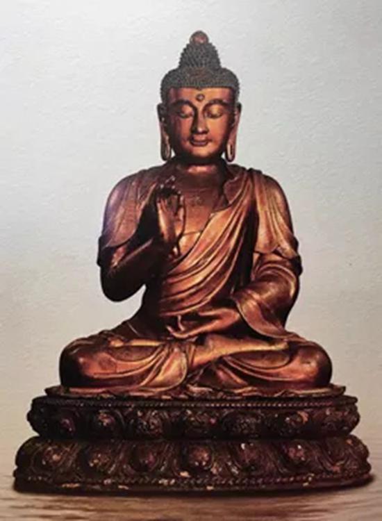 参阅:明代成化时期 宫廷官造夹纻漆金释迦牟尼坐像,台北鸿禧美术馆藏品。