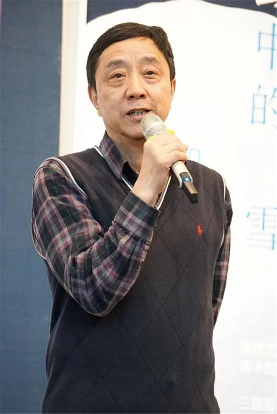 南京艺术学院美术馆馆长李小山先生为开幕式致辞
