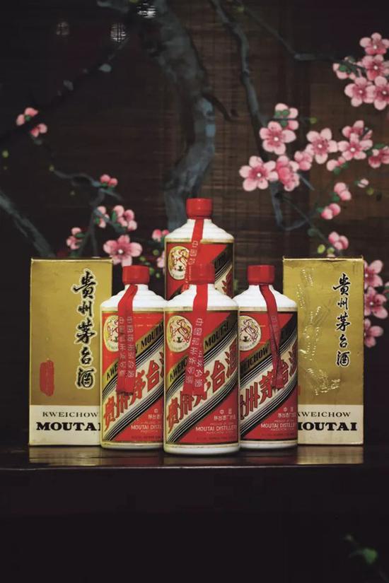 1977-1982年贵州茅台酒（0.54大飞仙） 　　12瓶 540ml 包装盒12个