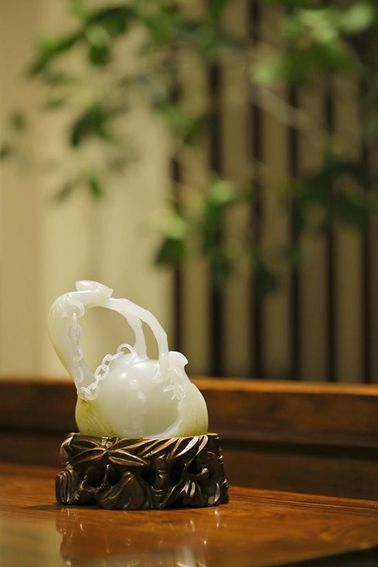 和田玉籽料板橋聽竹鏈條壺