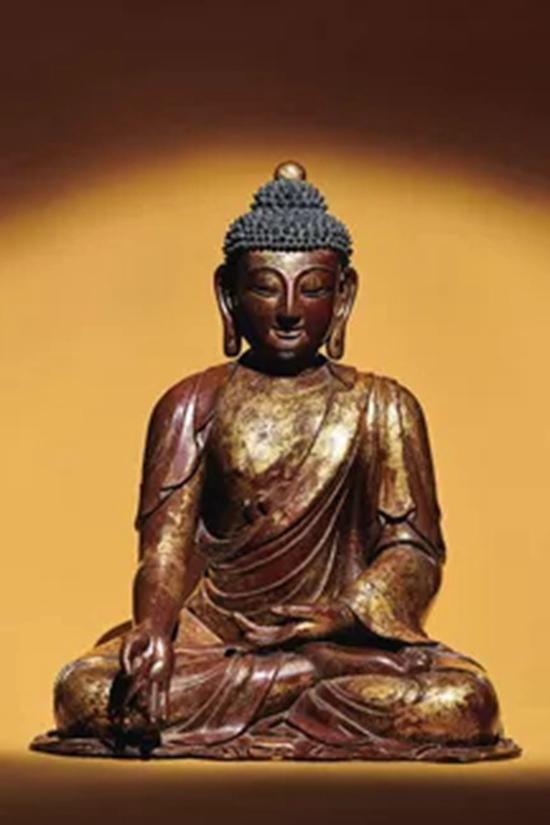 参阅:明代十五世纪永乐时期 官造木胎金髹药师如来佛坐像,高93公分,《中国佛教寺庙宝藏-散华聚念》(应真藏,2014年),第113页,北京保利2015春拍Lot 7570,成交价RMB 4,025,000;
