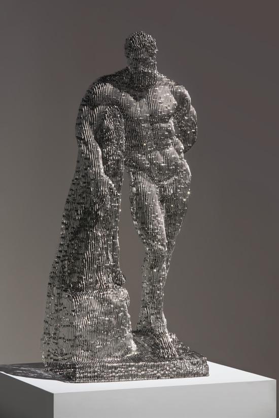 申浩润《根本就没有赫拉克勒斯(大力神)50x40x94cm 不锈钢 2018