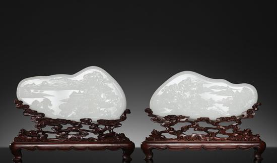 苏然    和田玉籽料中华祥瑞图插牌 　　33.5×17.0×2.4cm 2308g   　　32×14.5×1.8cm 1725g