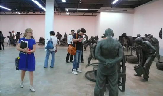 2010-9-4收租院参加韩国光州双年展