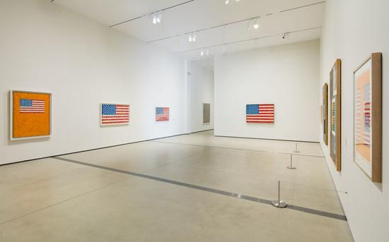 “贾思培·琼斯：一些类似于真相的东西“（Jasper Johns：Something Resembling the Truth）现场。图片： Pablo Enriquez。 Art ? Jasper Johns/Licensed by VAGA， New York， NY