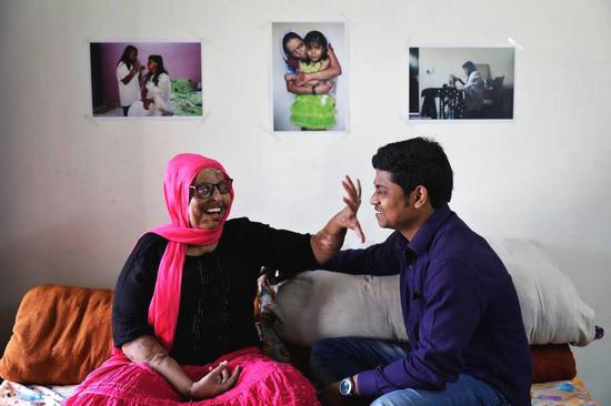 摄影师环球拍几十对特殊夫妻故事