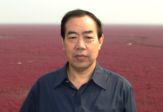 执行主任评委:吴克敬 陕西省作协副主席、西安市作协主席、鲁迅文学奖获得者。