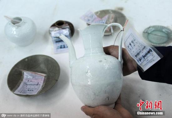 资料图:“南海1号”沉船出土的执壶。 图片来源:CFP视觉中国