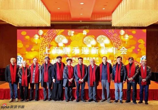 右起:万寿、吴超、王小明、宋玉麟、陆亨、魏辉、刘蟾、程多多、韩宁宁、谢定琨、郑竹三、任旭