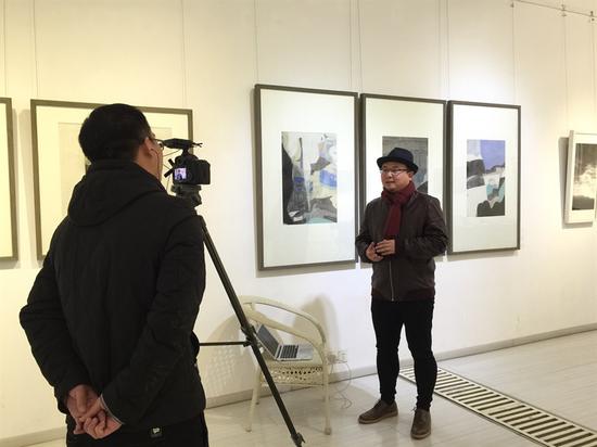 艺术评论家、展览特邀学术嘉宾刘悦笛先生接受采访