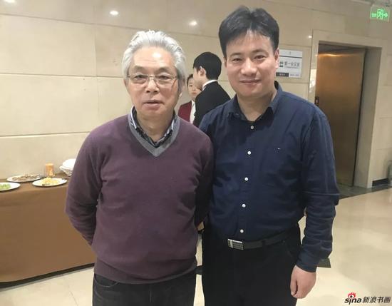 　　江苏省中国画学会副会长兼秘书长 翟优与中国画学会副会长、江苏省中国画学会顾问 刘国辉合影留念