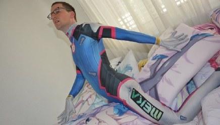 瑞士壕宅抱枕秀 蕾姆被玩坏