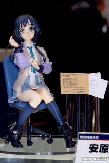 露底裤也没用！《白箱》新手办被喷像女鬼