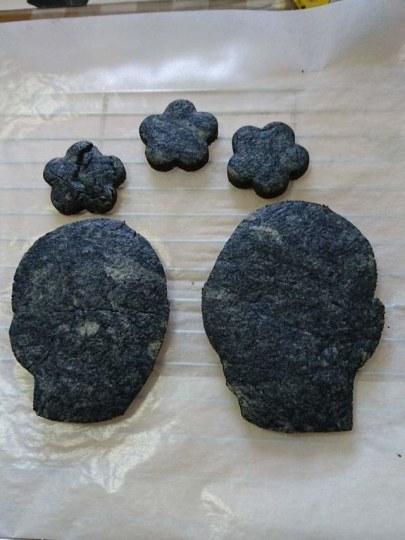 真·黑暗料理 《柯南》黑影人饼干崩坏成新精神污染