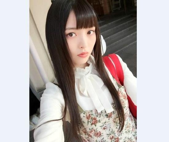 政委来国内了吗? 上坂堇身穿旗袍凹凸有致太诱人
