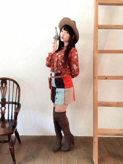 穿上居家服的政委像人妻 上坂堇新年月历曝光