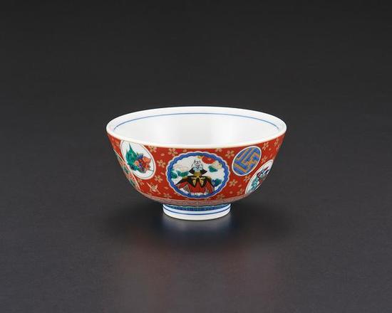 精美绝伦!日本传统工艺九谷烧推出一套《高达》夏亚陶器