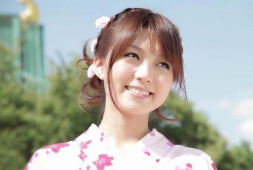 巨大的乳量差距!上坂堇巨乳碾压三森铃子