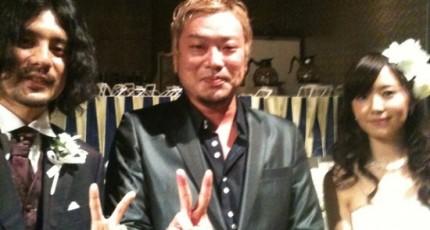（最左为漫画家臼田京介，最右为美女漫画家榊健滋）