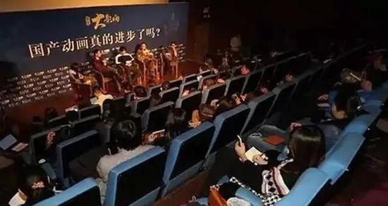 既然业界看的这么清楚,问题又来了:为什么不去培养专业的编剧人才呢?