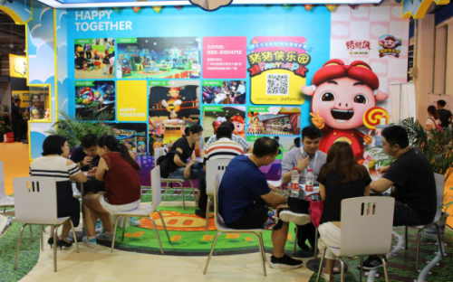 猪猪侠主题乐园参与中国特许加盟展 系唯一拥