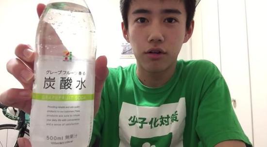 风油精过时了岛国网红作死挑战碳酸水泡dd