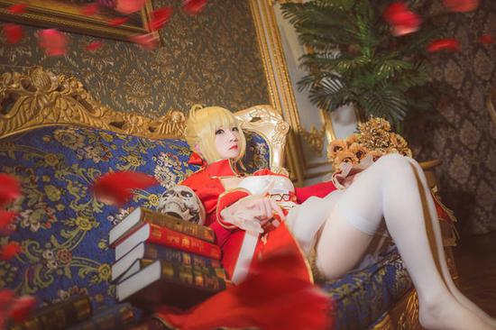 【cosplay美图】《fate/grandorder》女王尼禄cos