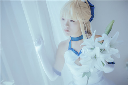 【cosplay美图】《Fate》 Saber蓝百合