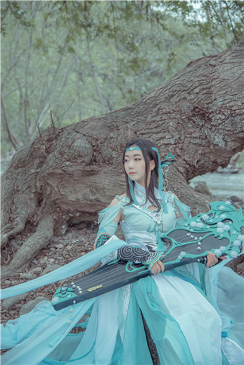 cosplay美图剑网3雪河琴娘
