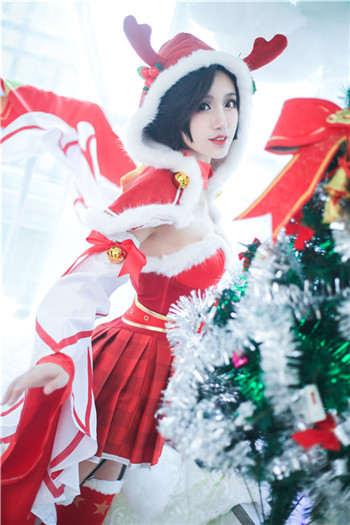 Cosplay貂蝉恋歌,cosplay貂蝉圣诞恋歌 cosplay美图王者荣耀貂蝉圣诞恋歌