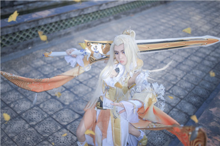 【cosplay美图】《剑侠情缘网络版叁》雪河二小姐