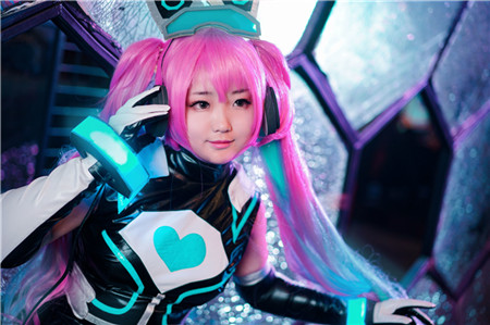 【cosplay美图】《王者荣耀》安琪拉少女骇客