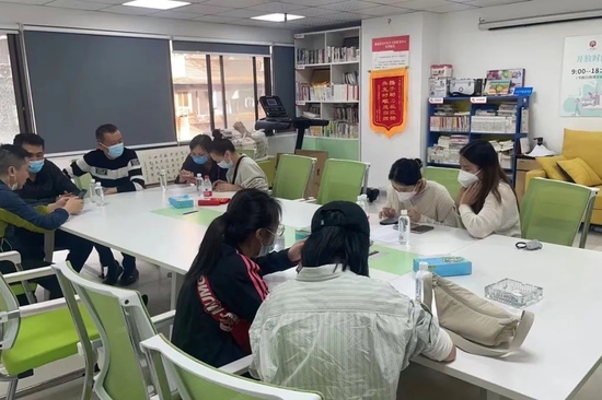 志愿服务在一线
