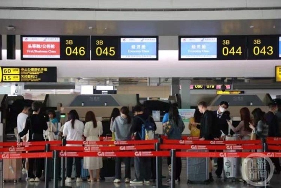 重庆航空恢复重庆直飞普吉国际航线 每周四班