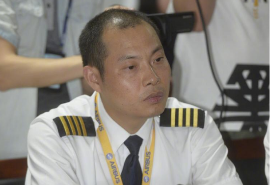 川航英雄机长刘传健家人:他差点接班当了水泥