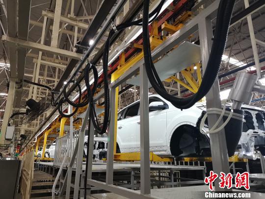 图为重庆工业(资料图) 刘贤 摄