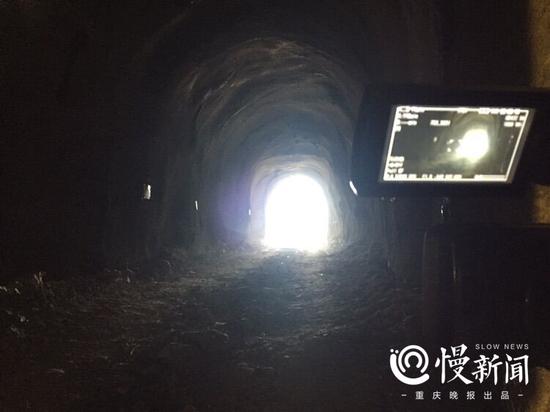 巫山小三峡隧道郑州方向正洞进洞口打通