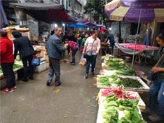 不愿多走10分钟 楼上住户6年没睡过清静觉