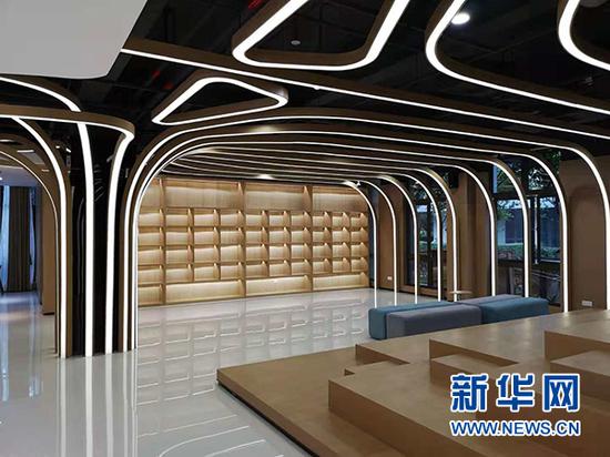 重庆新媒体产业园一角。新华网发(重庆高新区供图)