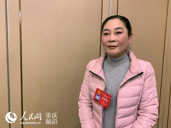 重庆市人大代表、渝北区人大常委会副主任唐丽华。刘政宁 摄