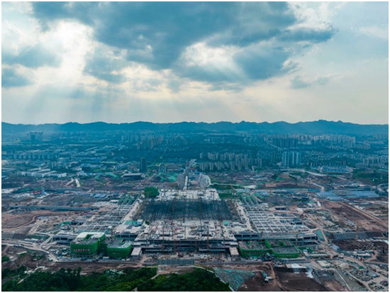重庆东站建设现场 市发展改革委供图
