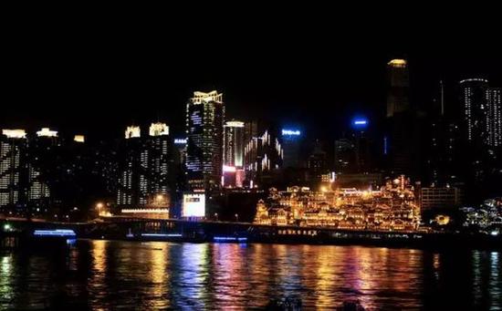 中国十大最美城市排行榜 bObr-fxxwrwh4822211.jpg