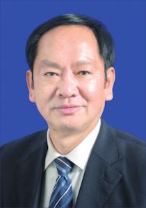 杨国权。