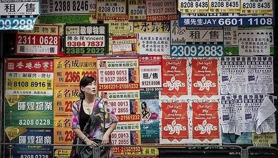 “根本不用想,按现在的薪资,我干20年都买不起这边的房子!”