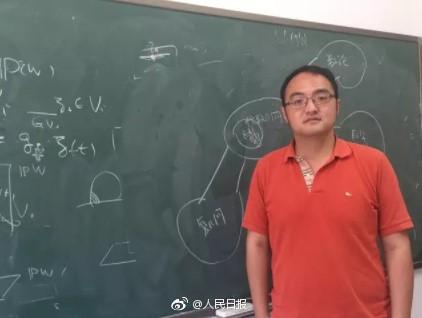 北京大学官网曾刊载文章《许晨阳:念兹在兹 不忘初心》,讲述许晨阳的成长历程。小编特此摘录部分,还给你划出了重点。
