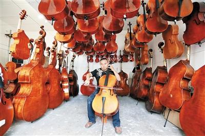 现场将展示纯手工乐器制作。
