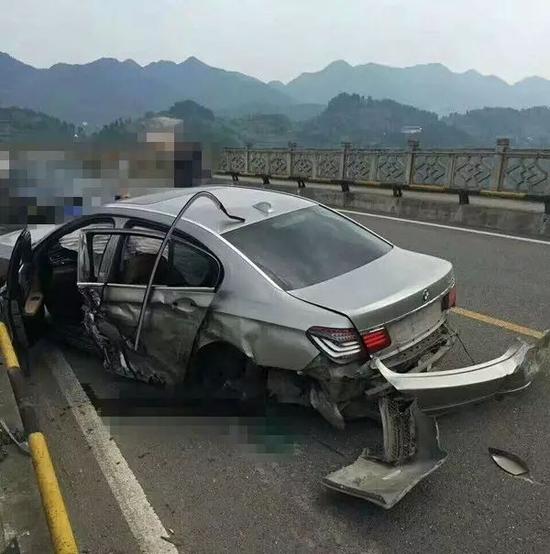 (事故现场图片)