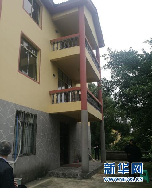 图为非法开展人类辅助生殖技术的“实验室”所在民房。新华网发(重庆市卫生计生监督执法局供图)