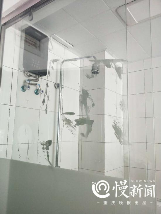 墙砖被污