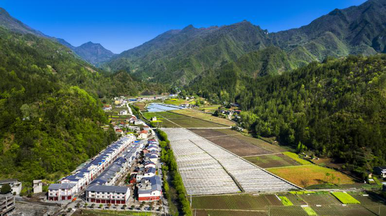 北屏乡太平农民新村、高山生态搬迁移民点建设后照片